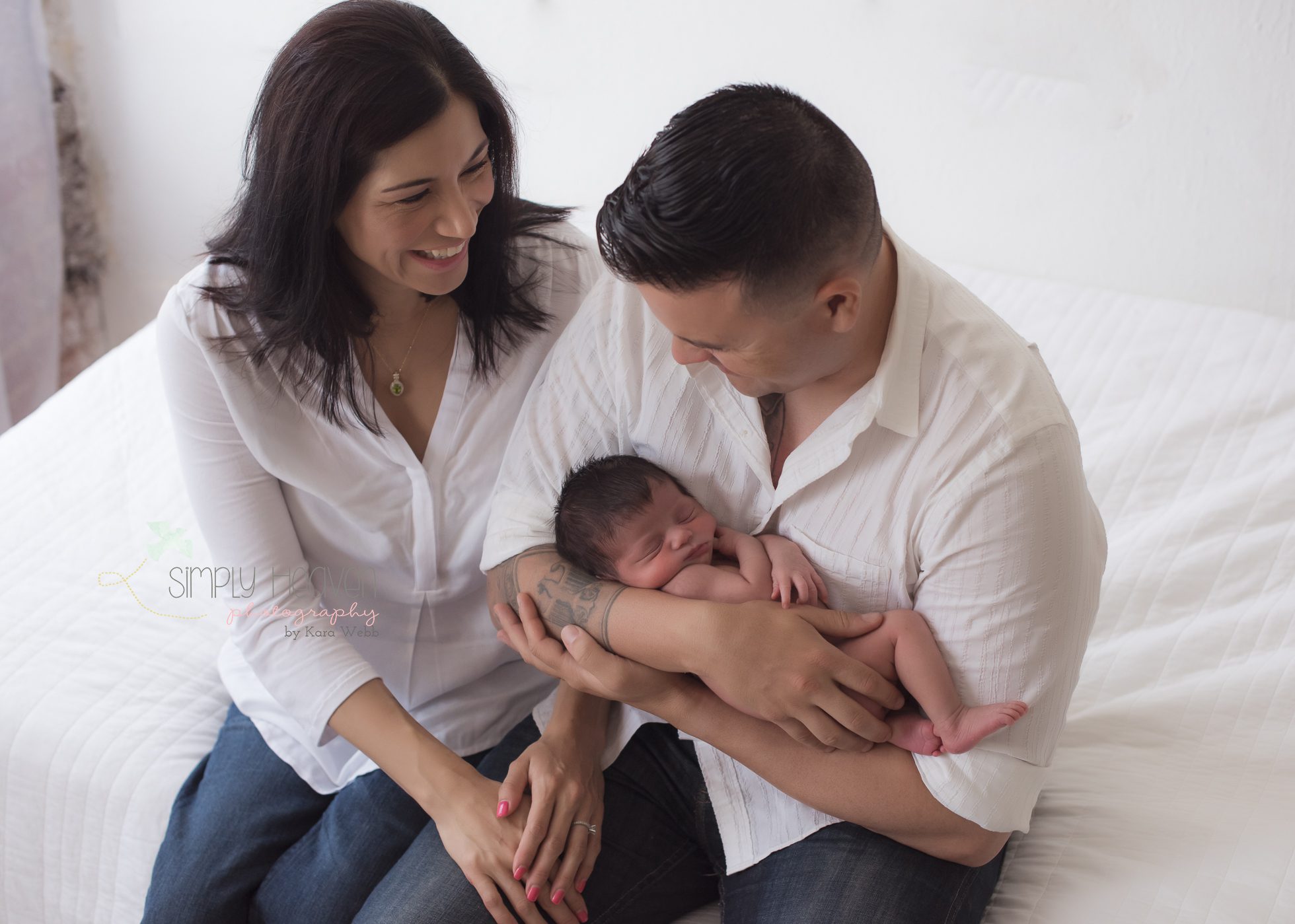 Newborn shops with parents p ography